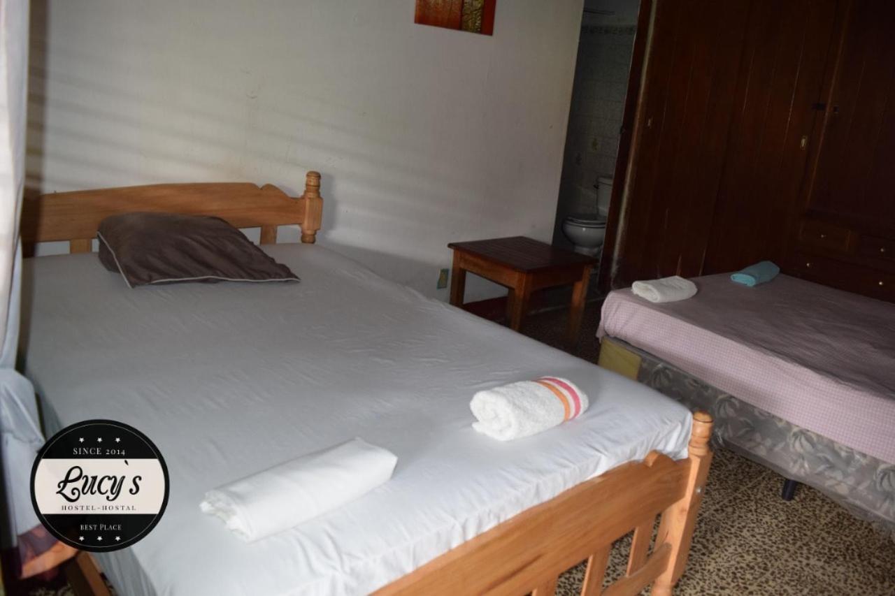 Casa Lucys Hostal Гранада Экстерьер фото